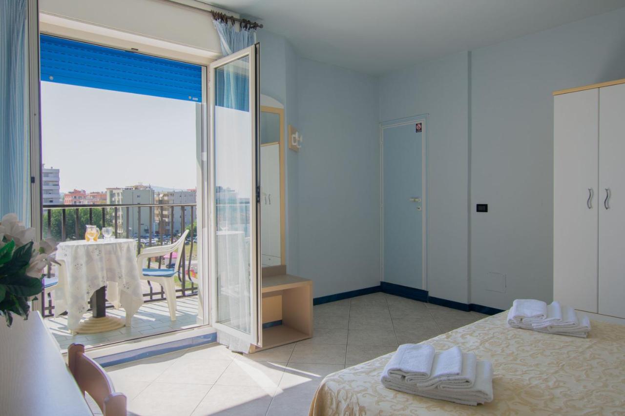 Hotel Bristol ميسانو ادرياتيكو المظهر الخارجي الصورة