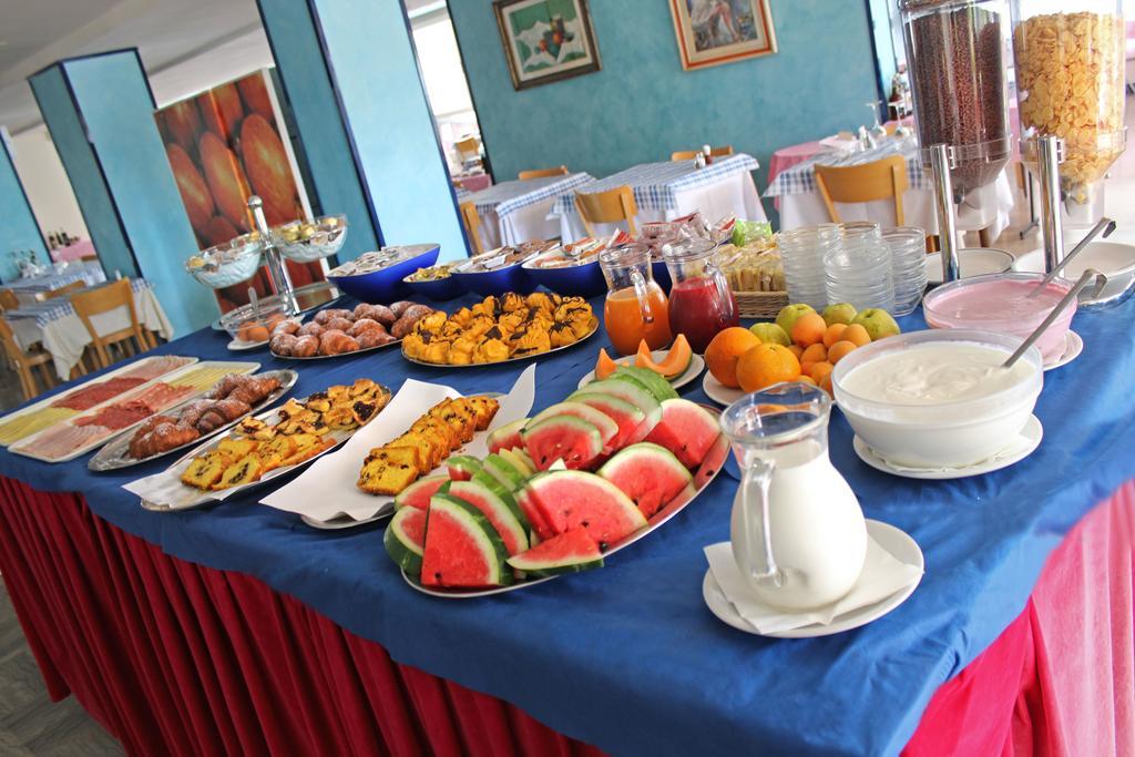 Hotel Bristol ميسانو ادرياتيكو المظهر الخارجي الصورة