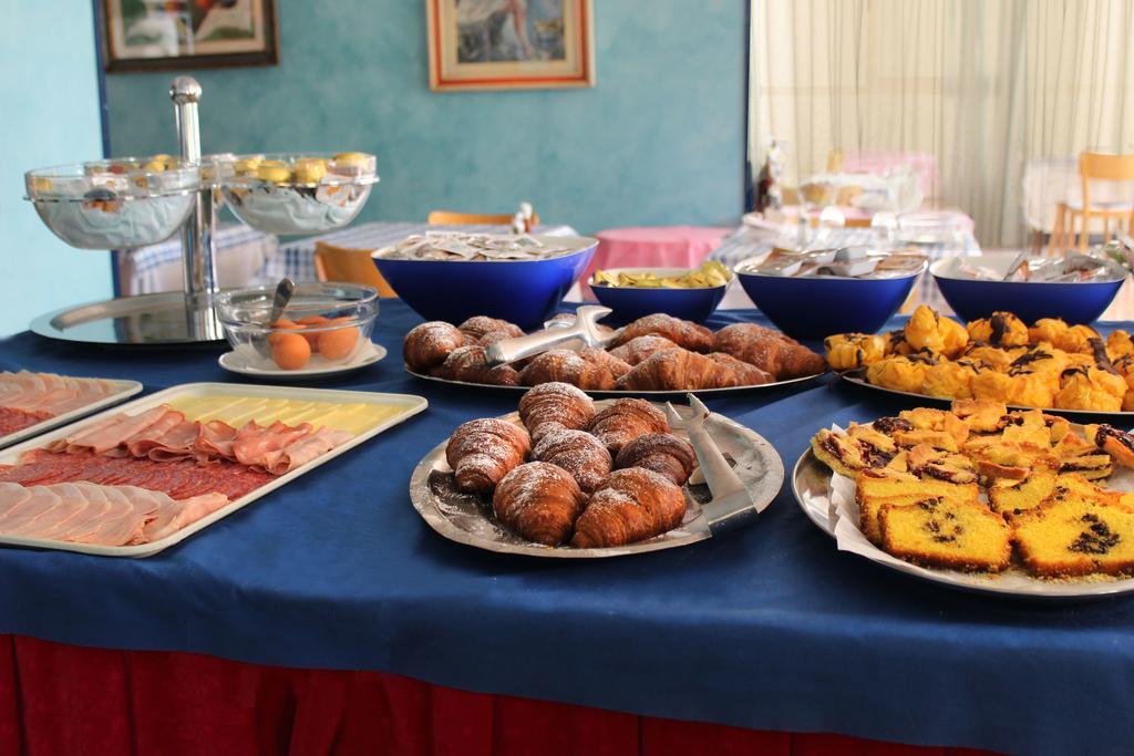 Hotel Bristol ميسانو ادرياتيكو المظهر الخارجي الصورة
